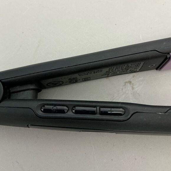 Remington 1 inch flat iron with digital thermometer - Picture 2 of 7